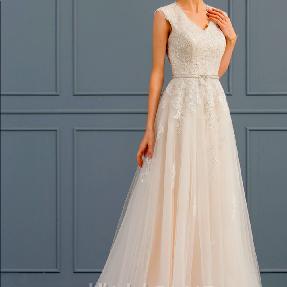 JJ’s House Lace A-Line Wedding Dress
